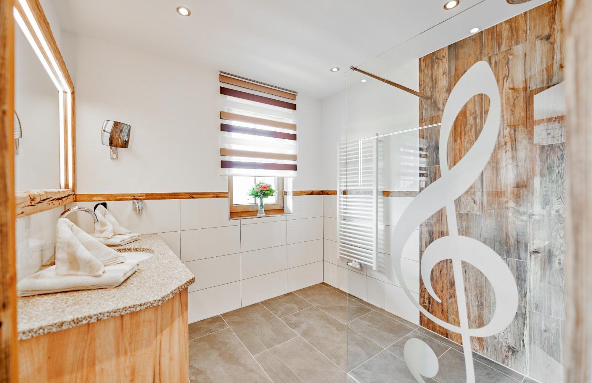 Langdorf  Wellness & Naturhotel Tonihof מראה חיצוני תמונה